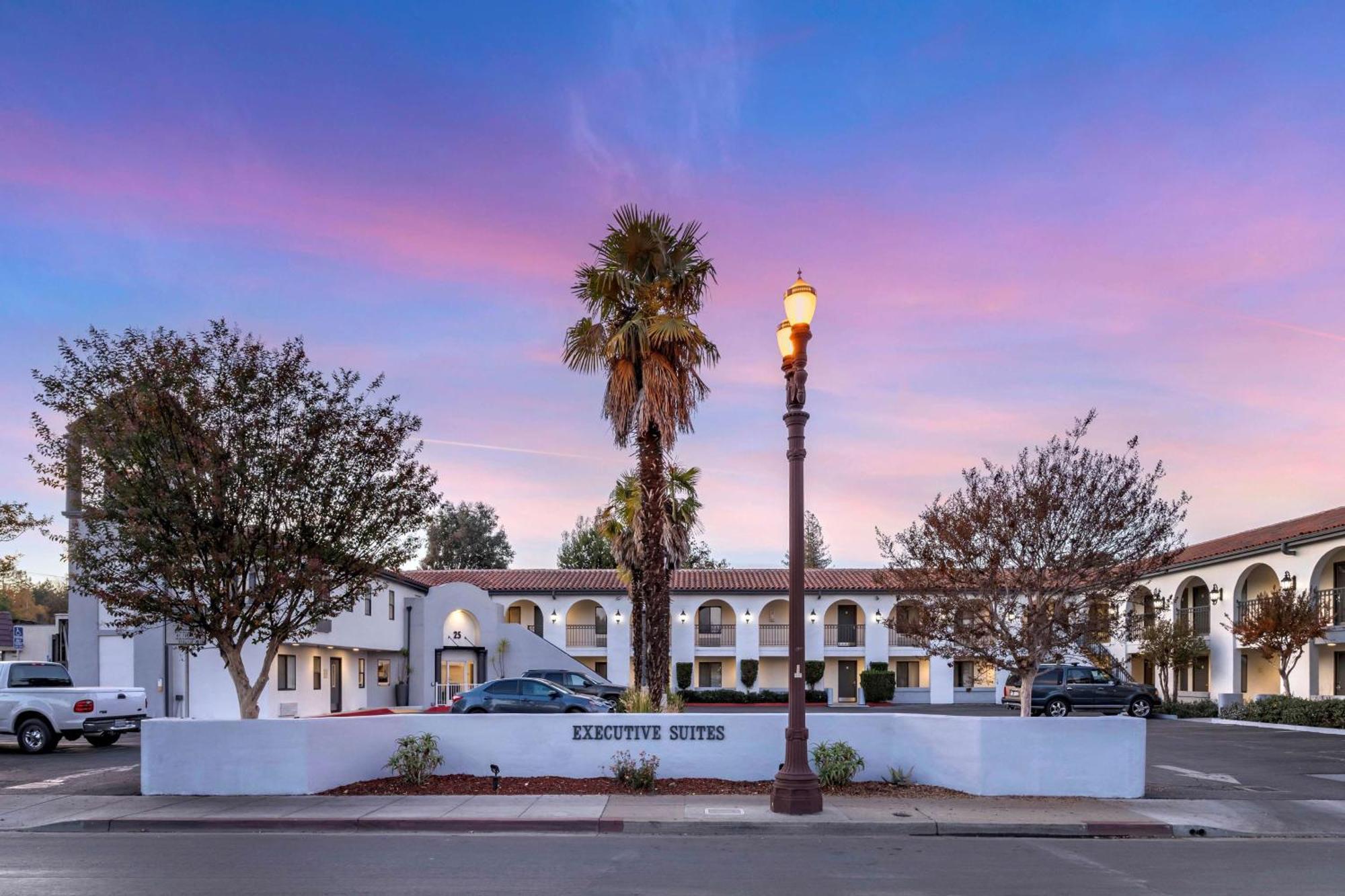 Best Western Plus Executive Suites Redwood City Exterior photo